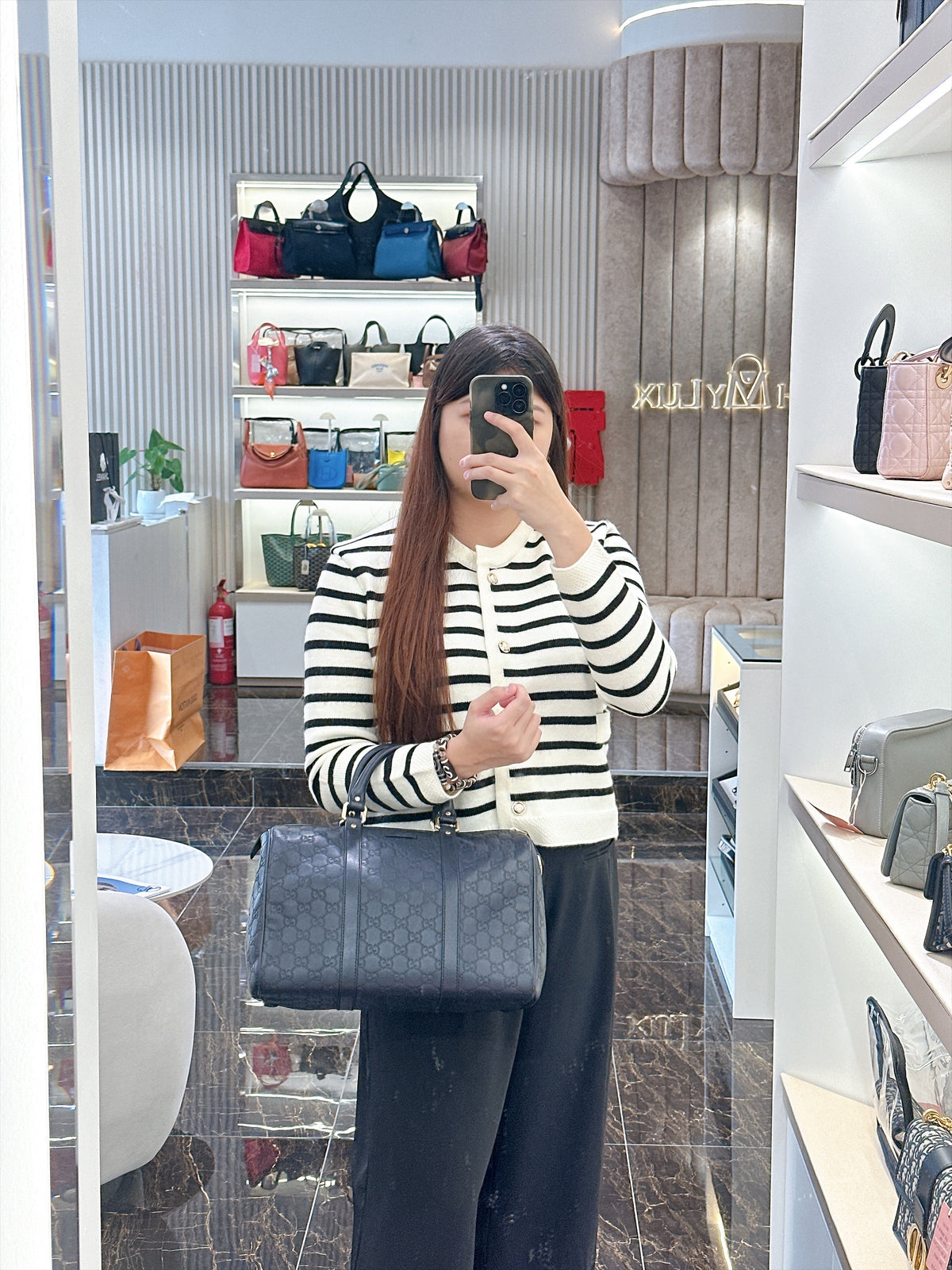 Gucci Guccissima Medium Joy Boston in Navy Blue