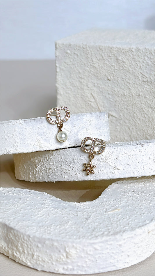 Dior Petit CD Daisy Earrings