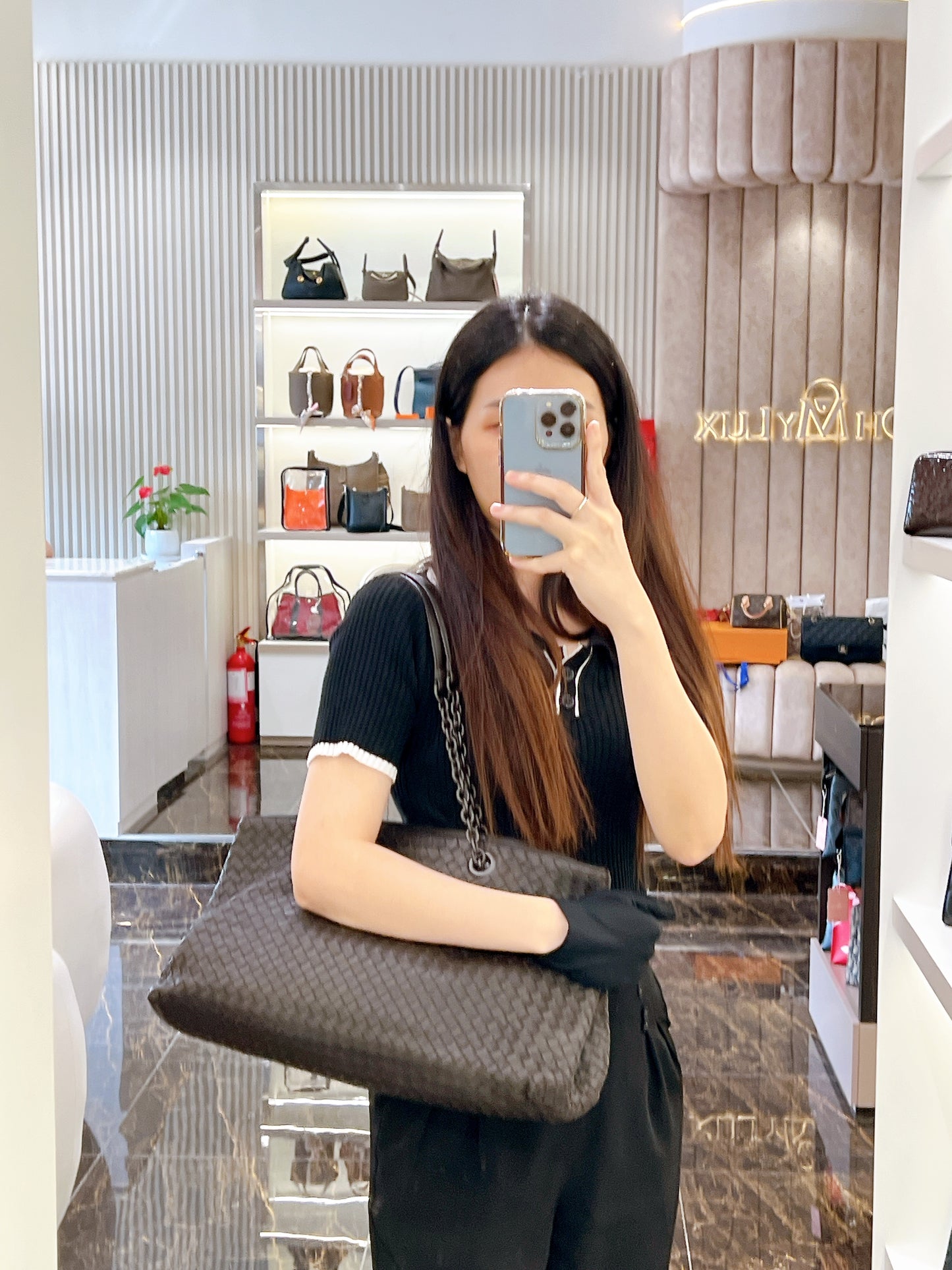 Bottega Veneta Intrecciato Medium Tote