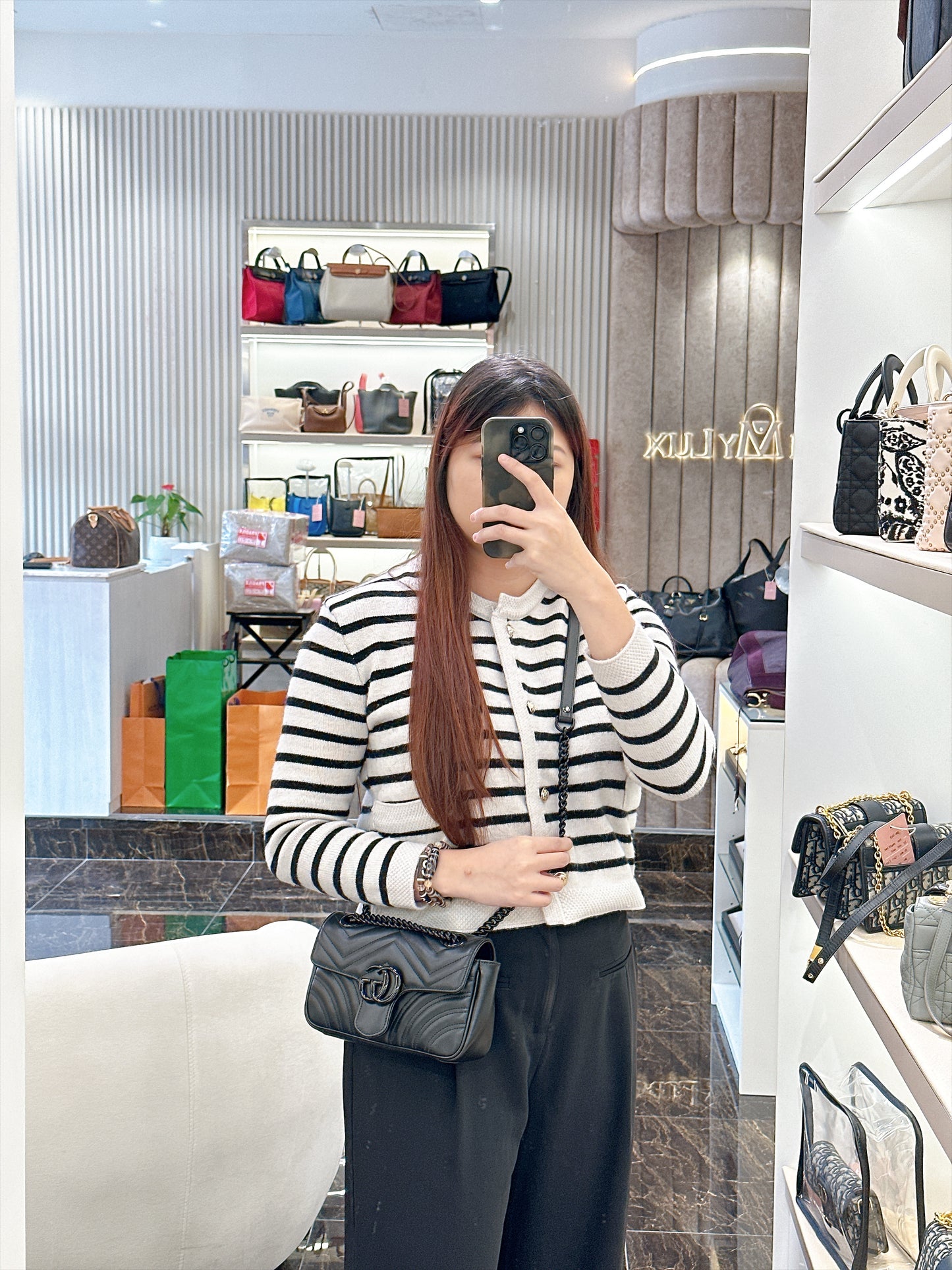 Gucci Marmont Flap Bag Matelasse Leather in Mini