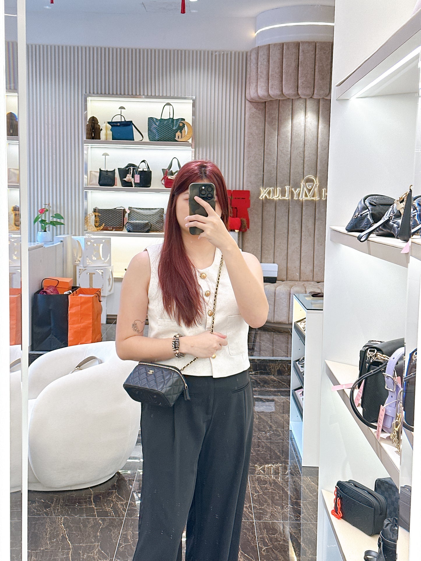 Chanel Vanity Case Black With Pearl Crush