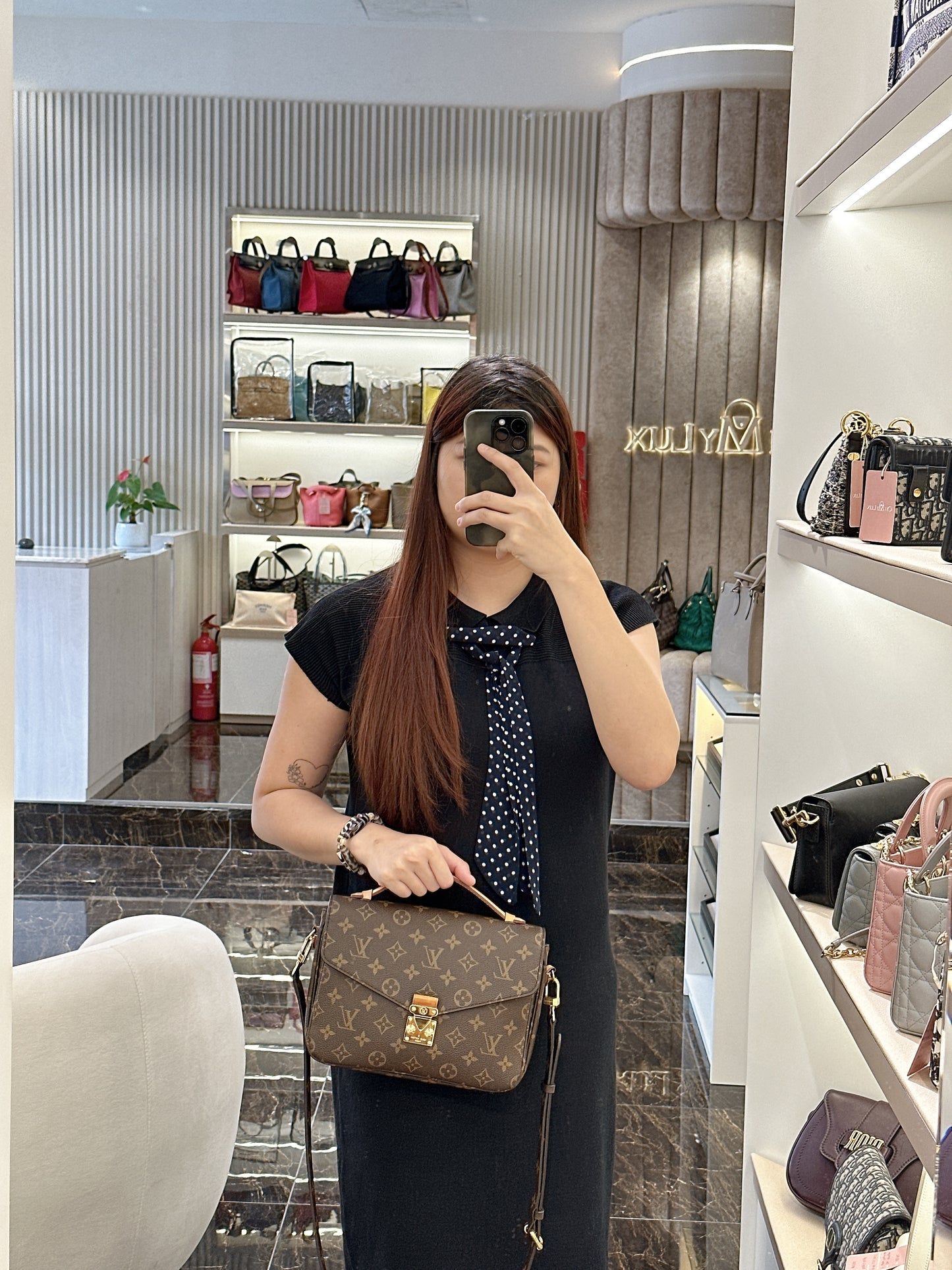 LV Monogram Pochette Metis