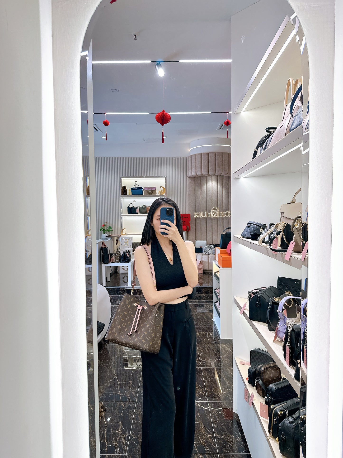 LV Neo Noe MM in Pink