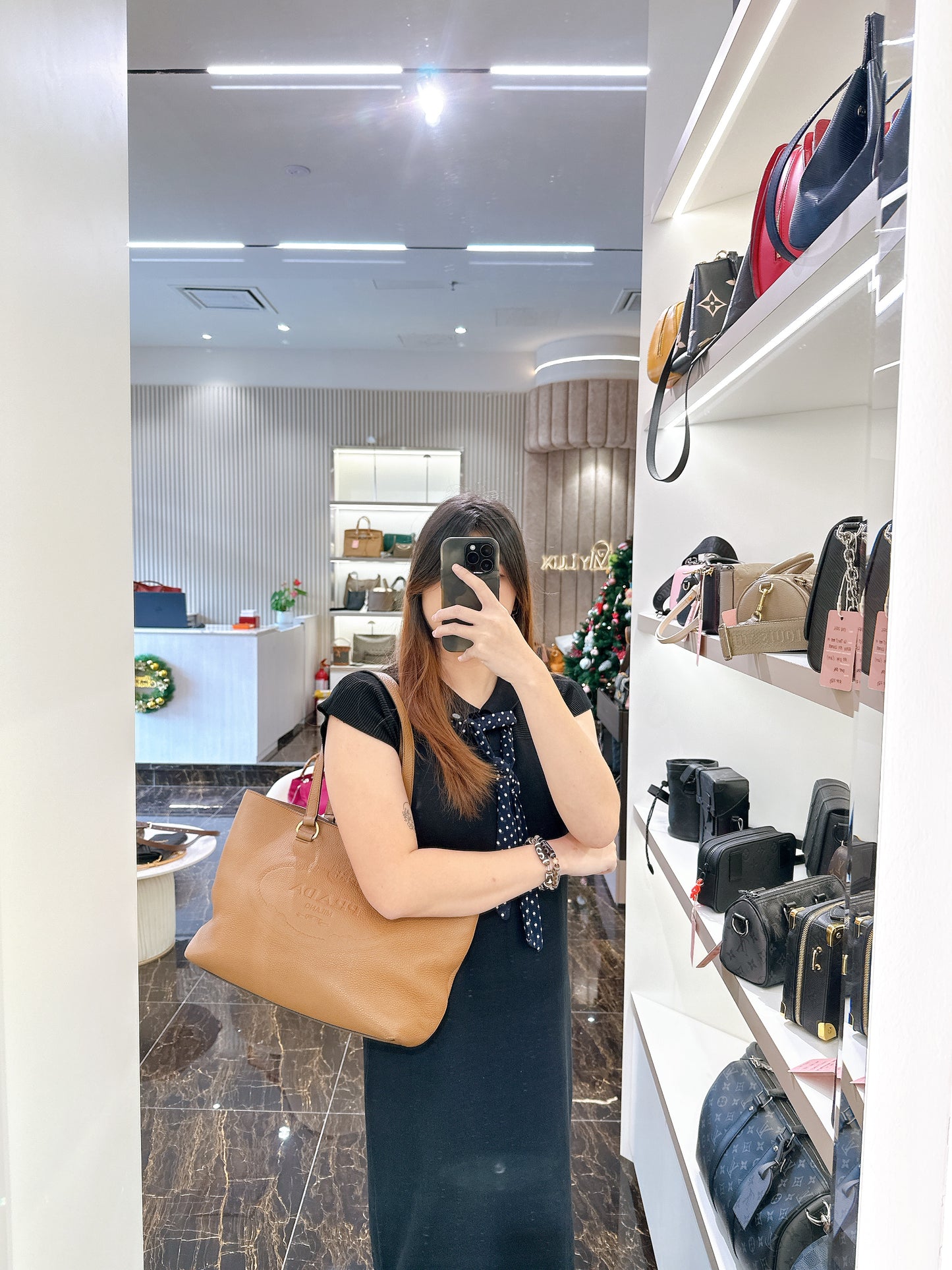 Prada Vitello Daino Tote in Brown Embossed leather