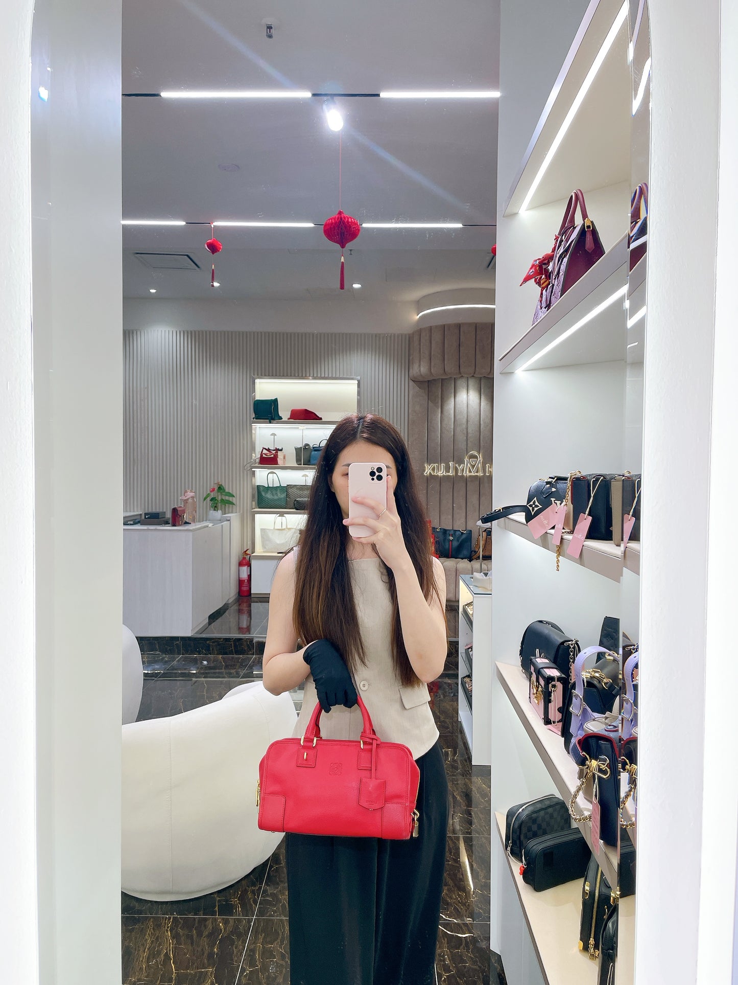Loewe Amazona 28 in Red