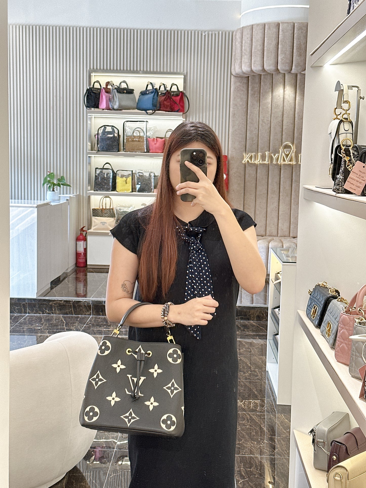 LV Neo Noe Black and Creme
