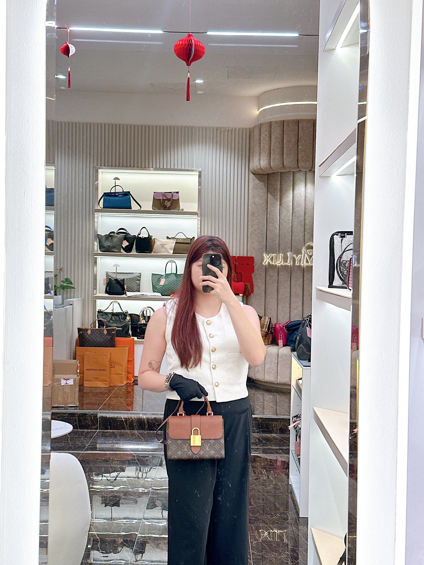 LV Locky BB in Caramel