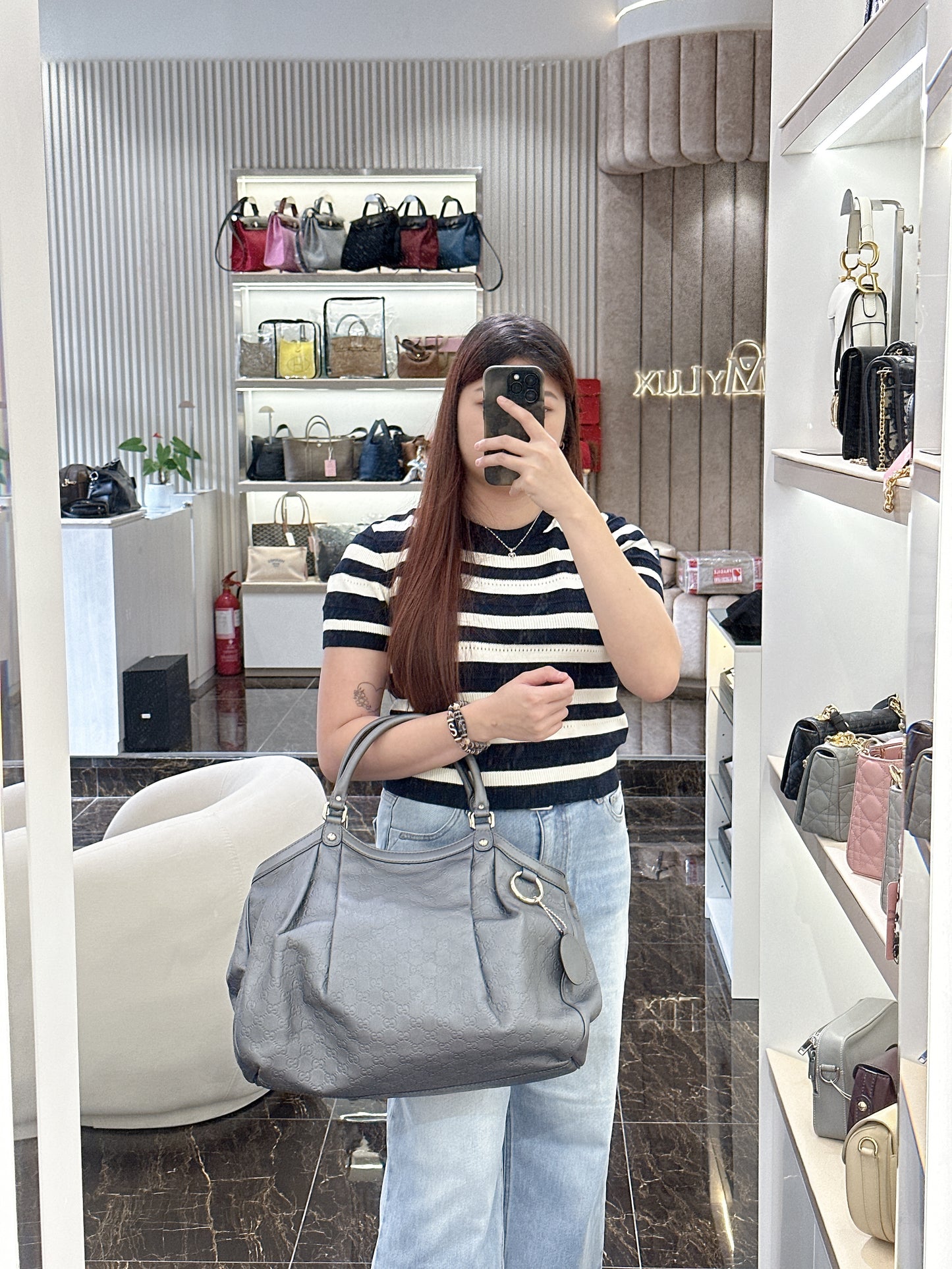 Gucci Sukey Shoulder Bag in Silver