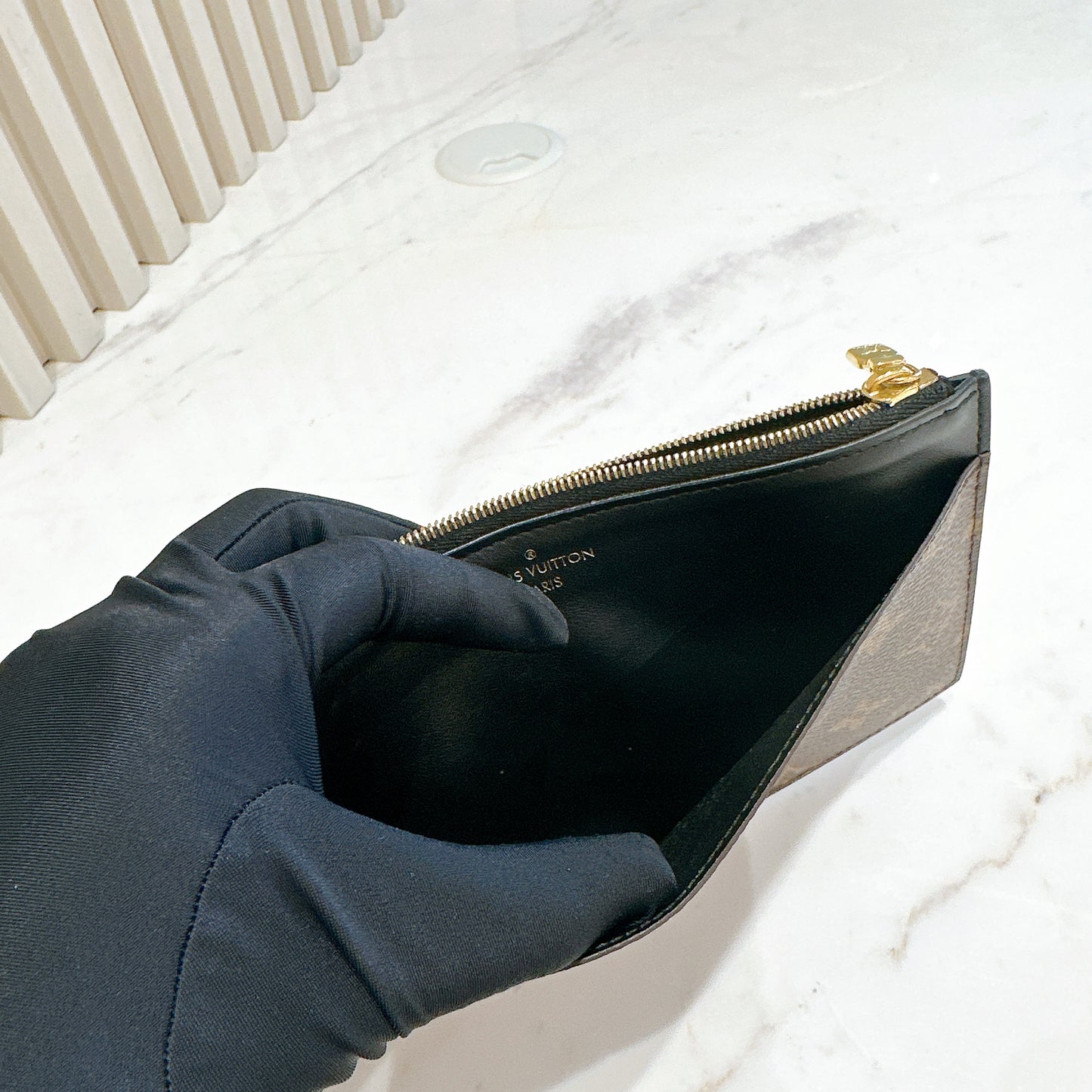 LV Daily Slim Pouch