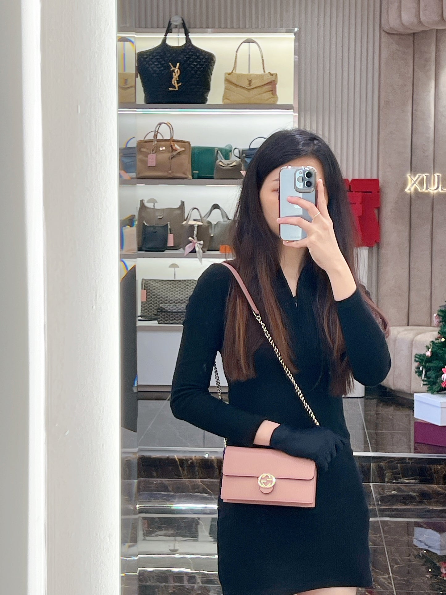 Gucci Interlocking WOC in Pink