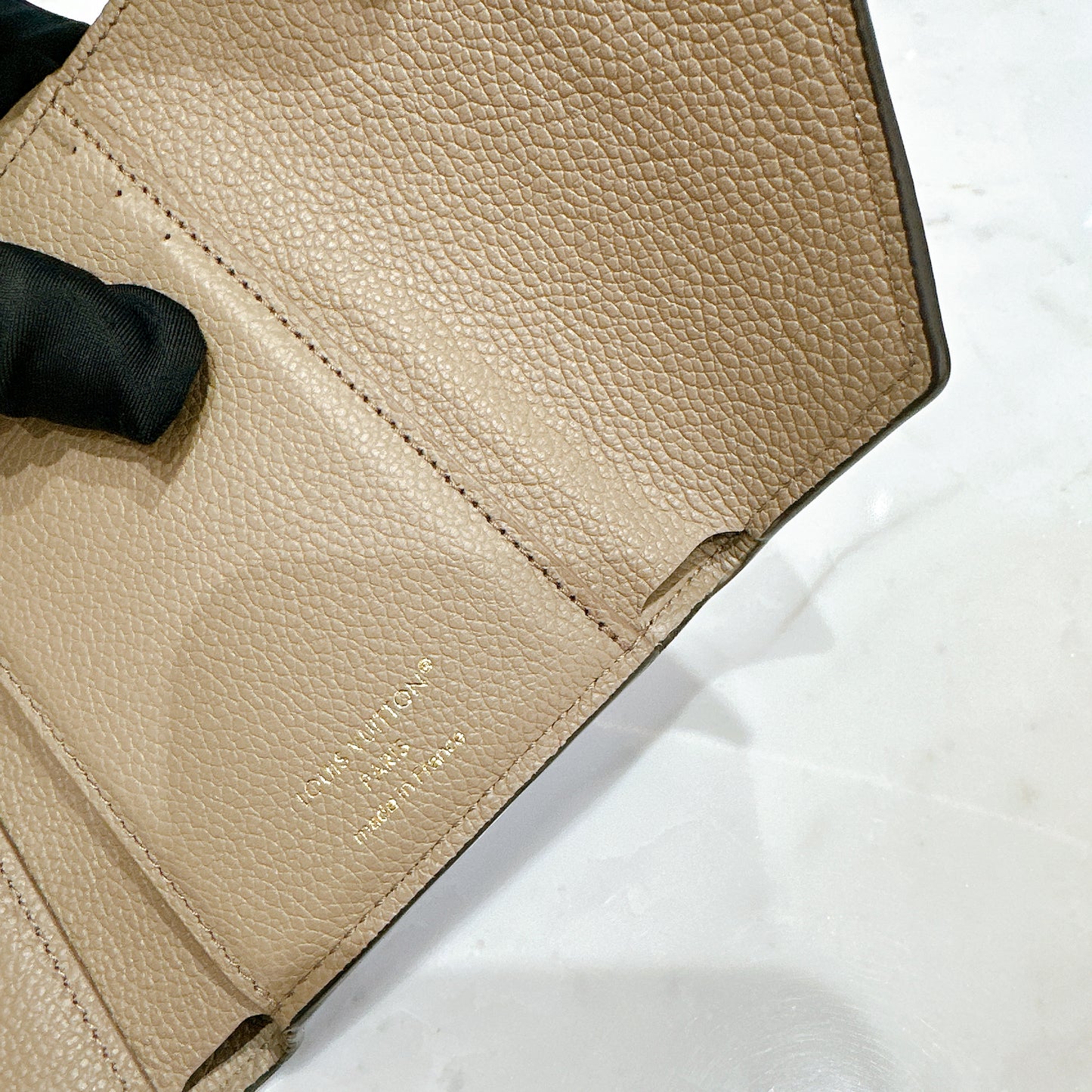 LV Victorine Wallet in Tourterelle/Creme