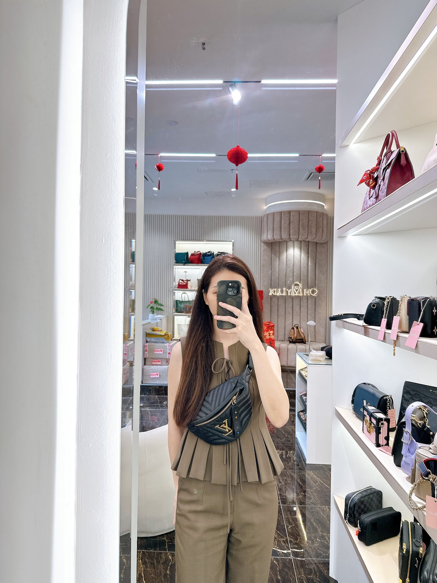 LV New Wave Bumbag in Black