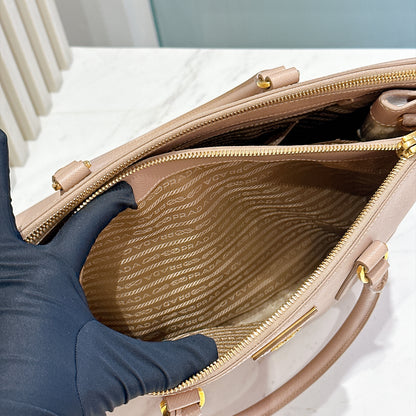 Prada Saffiano Gallieria Pink in Medium