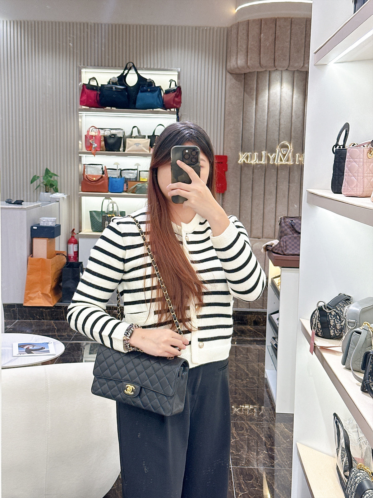 Chanel Classic Flap Medium in Black GHW