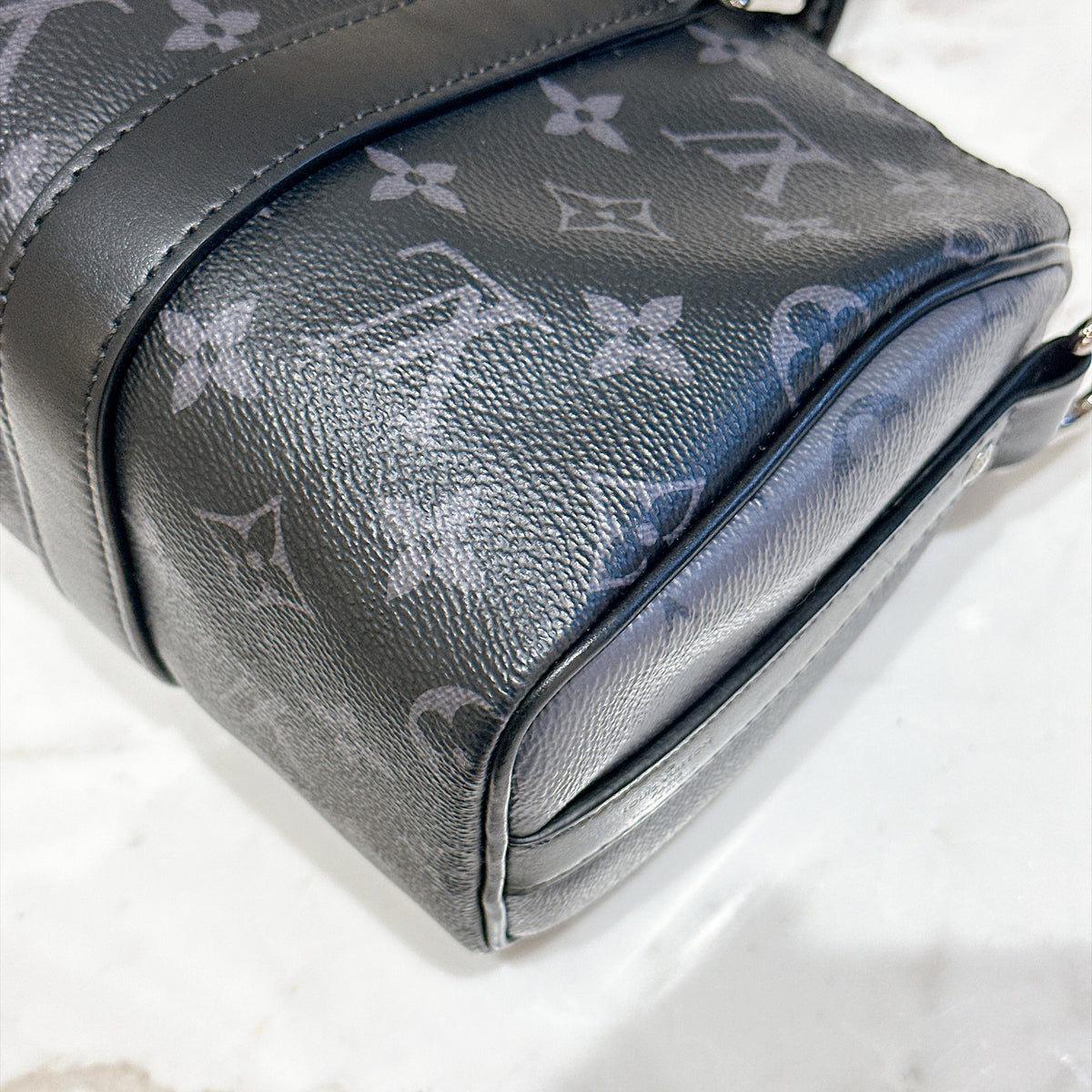 LV Keepall 25 in Monogram Eclipse