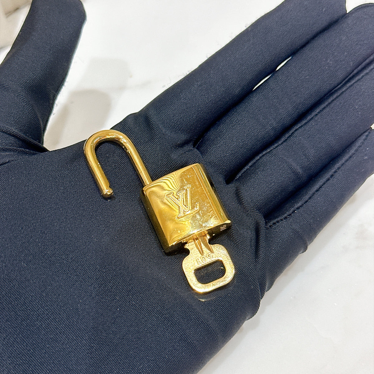 LV Vanity Chain Pouch