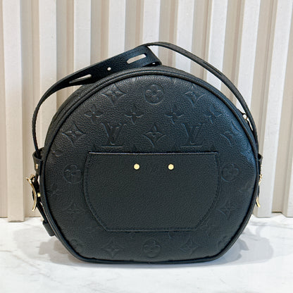 LV Boite Chapeau Souple MM in Black Empreinte