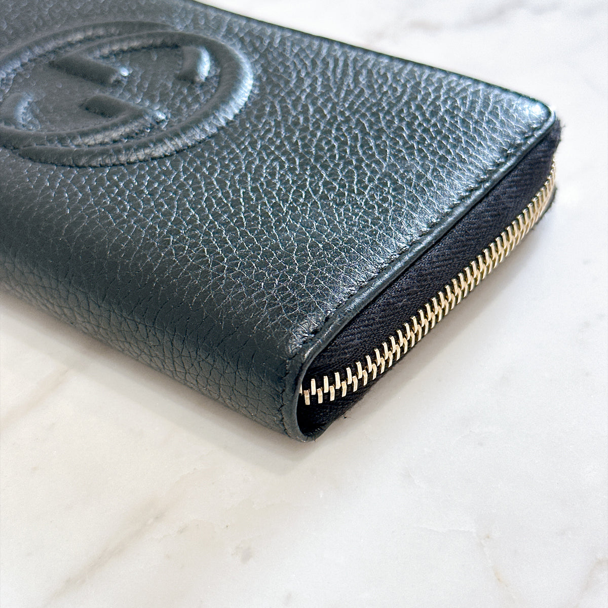 Gucci Soho Long Wallet in Black