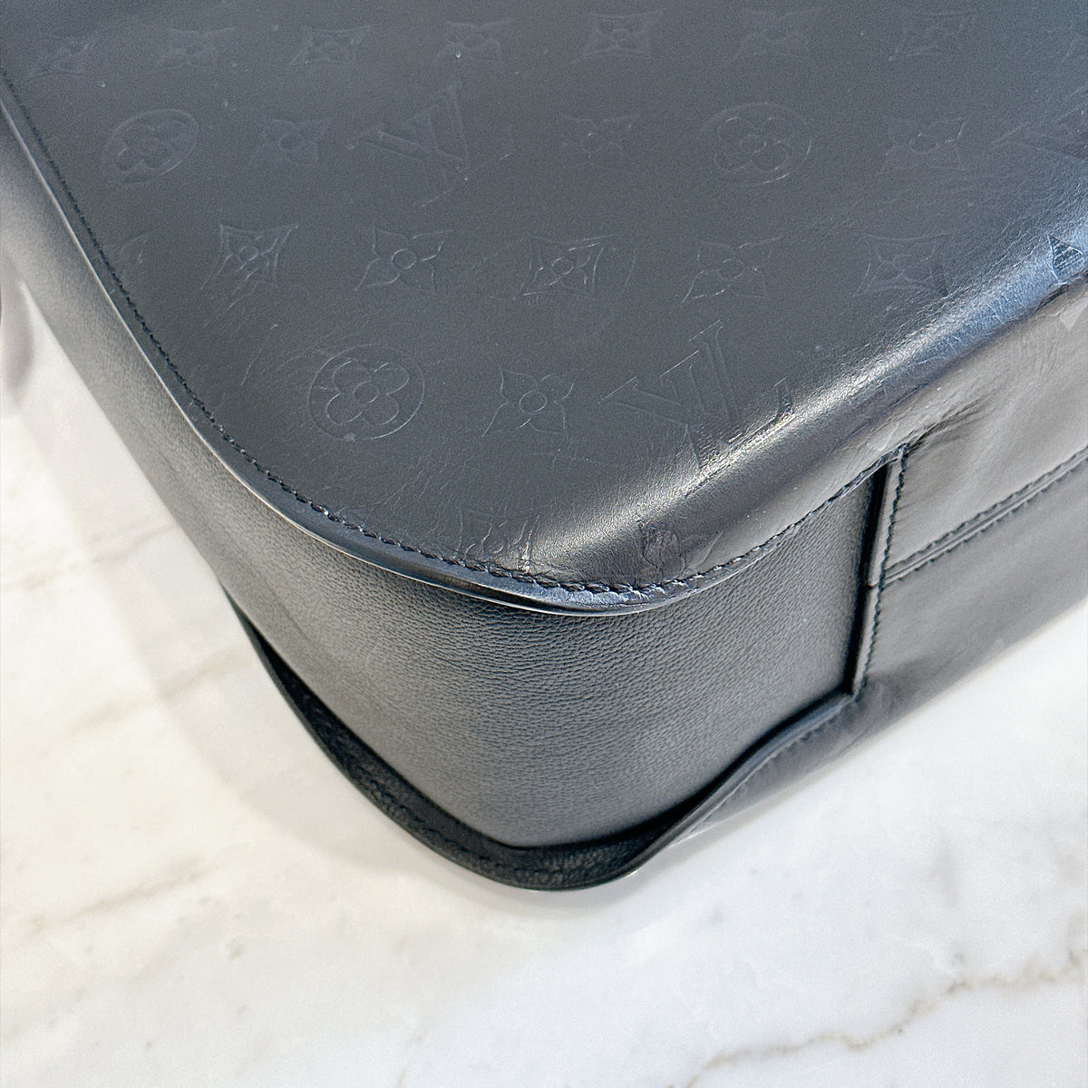 LV Very Hobo in Black Monogram
