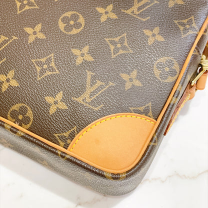 LV Monogram Trocadero 27