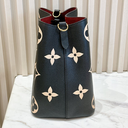 LV Neo Noe MM Bicolour In Black / Creme