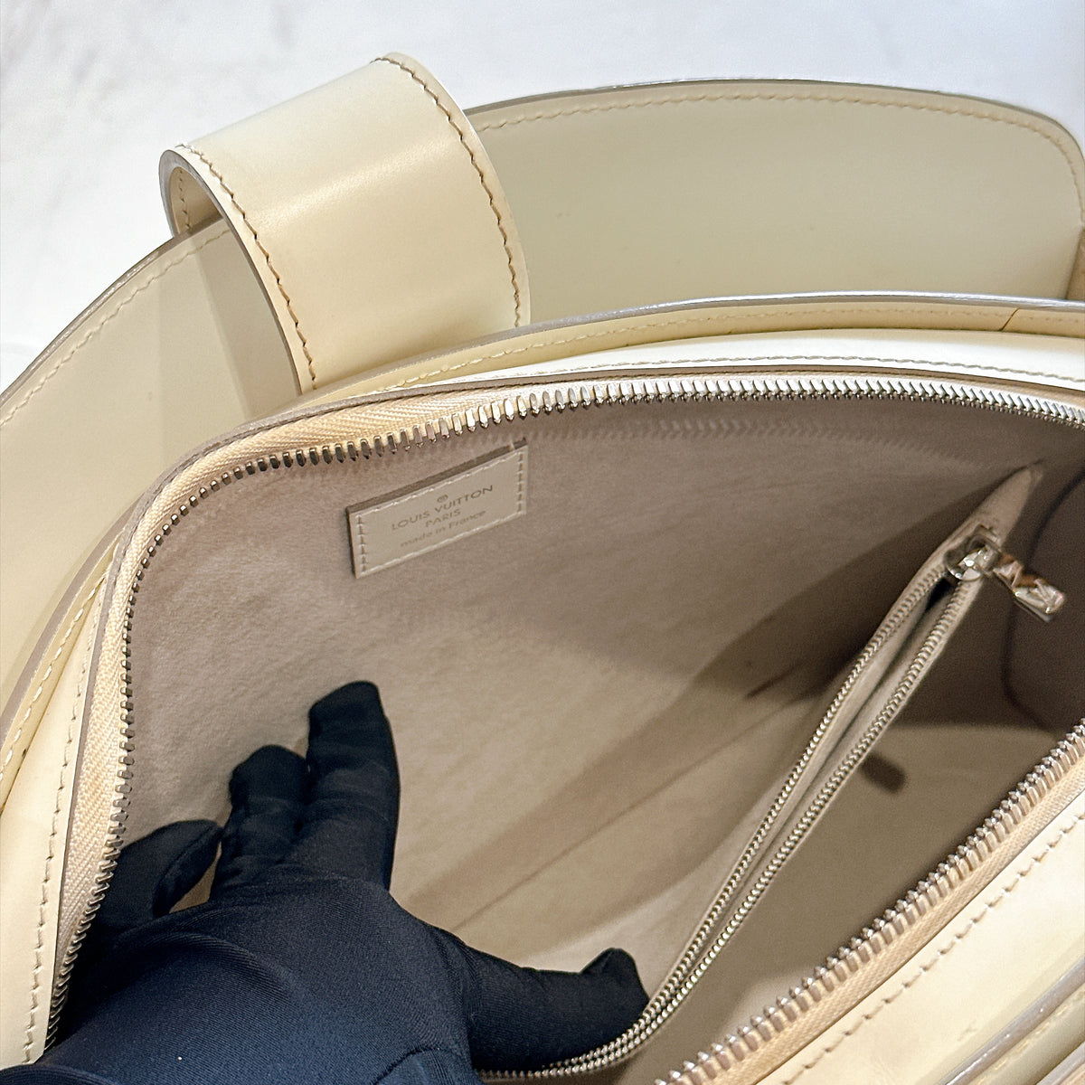 LV Pont Neuf Ivory GM