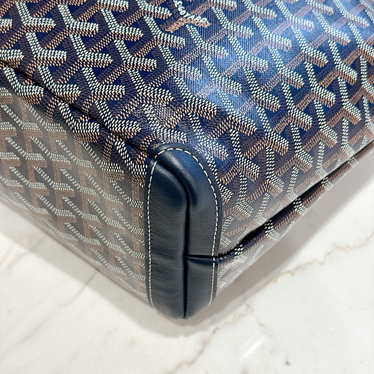 Goyard Artois MM in Blue