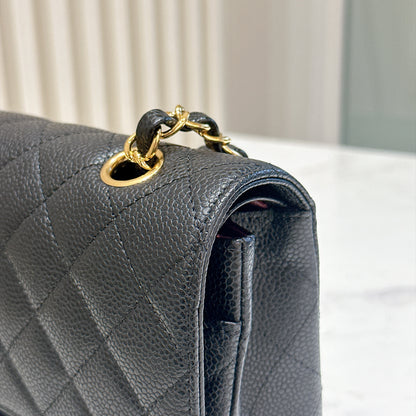 Chanel Classic Flap Medium in Black GHW