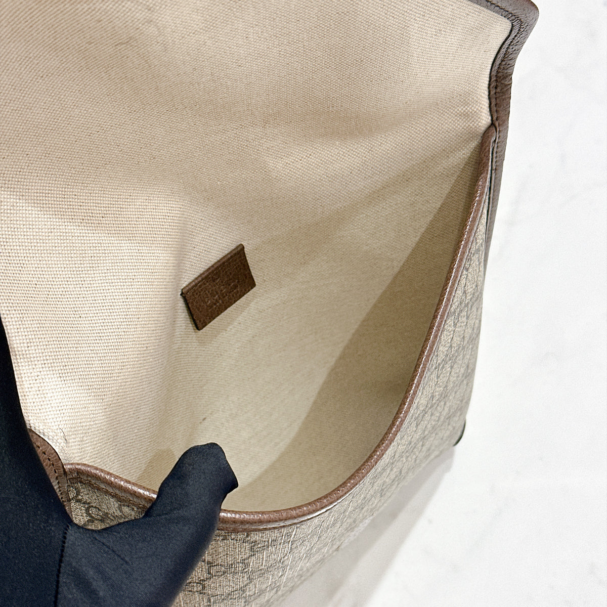 Gucci Neo Vintage GG Medium Messenger Bag