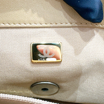 Chanel 19 Beige in Small Lambskin