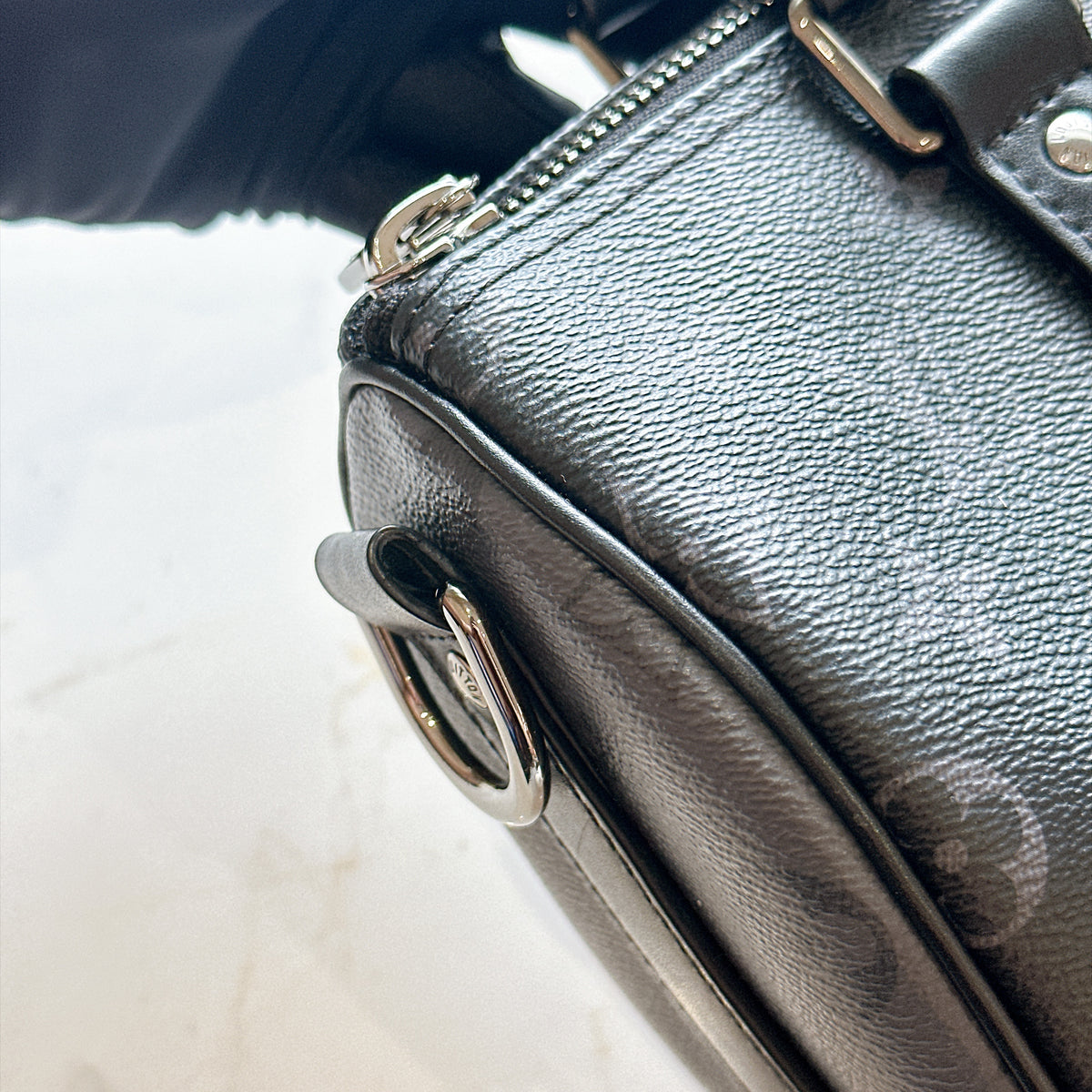 LV Keepall 25 in Monogram Eclipse
