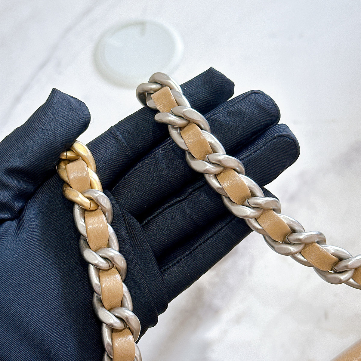 Chanel 19 Beige in Small Lambskin