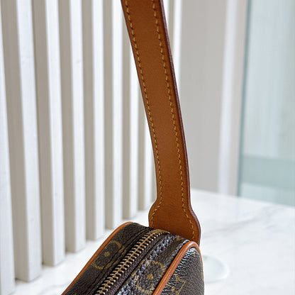 LV Monogram Croissant PM