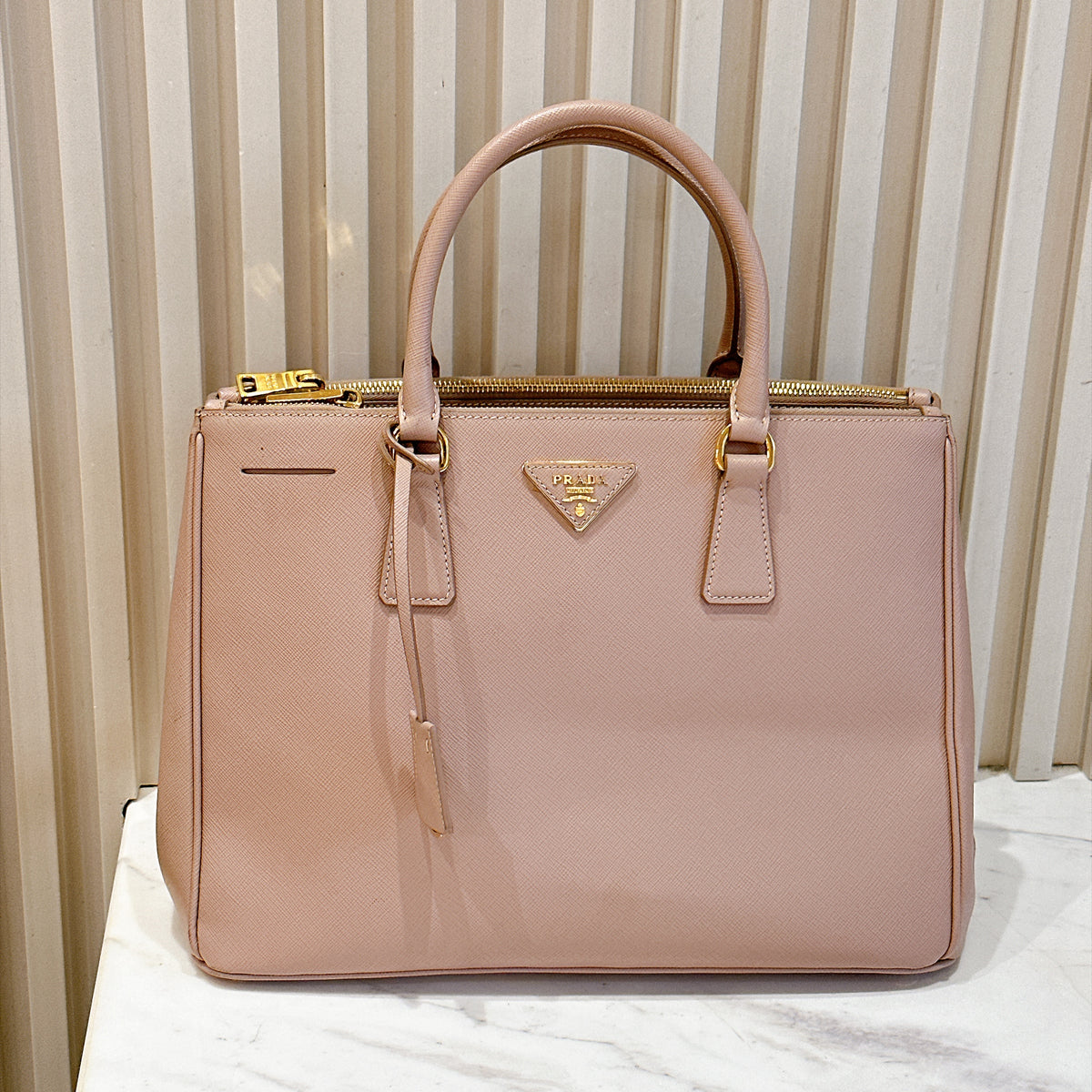 Prada Saffiano Gallieria Pink in Medium