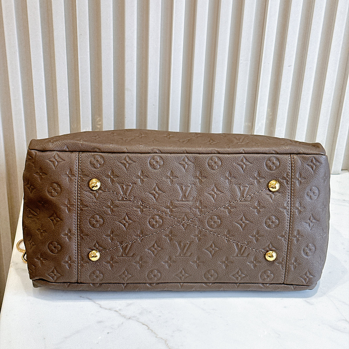 LV Artsy MM Monogram Empreinte Leather in Terre
