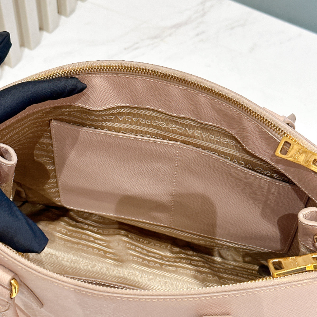 Prada Saffiano Gallieria Pink in Medium