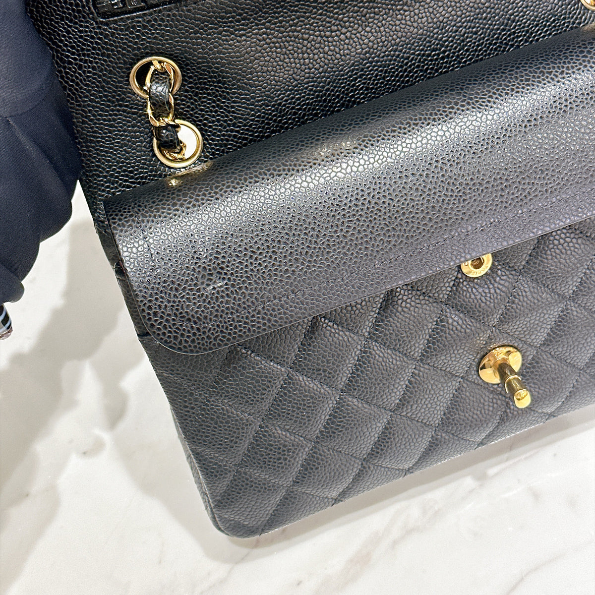 Chanel Classic Flap Medium in Black GHW