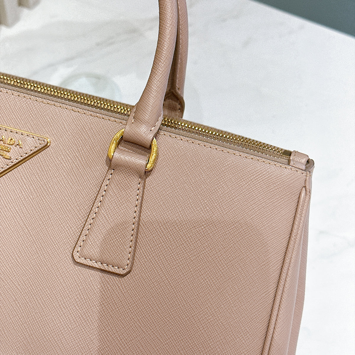 Prada Saffiano Gallieria Pink in Medium
