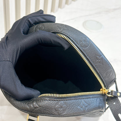 LV Boite Chapeau Souple MM in Black Empreinte