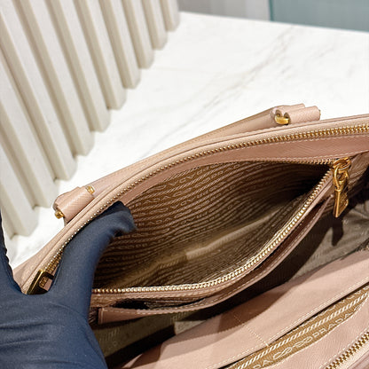 Prada Saffiano Gallieria Pink in Medium