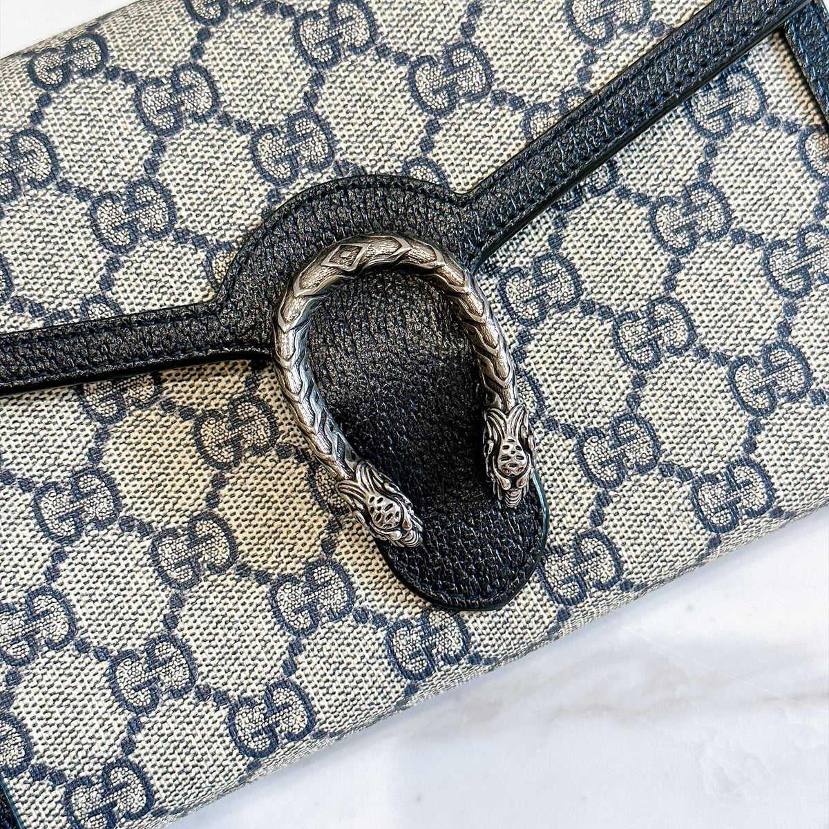 Gucci Dionysus GG Supreme Wallet On Chain in Navy Blue