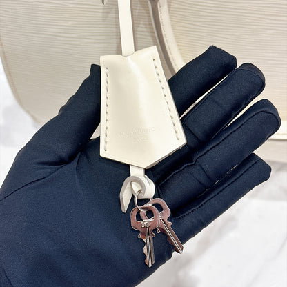 LV Pont Neuf Ivory GM