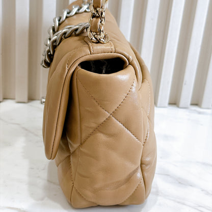 Chanel 19 Beige in Small Lambskin