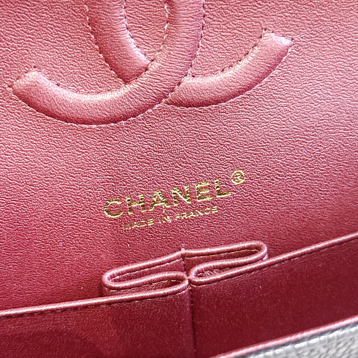 Chanel Classic Flap Medium in Black GHW