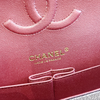 Chanel Classic Flap Medium in Black GHW
