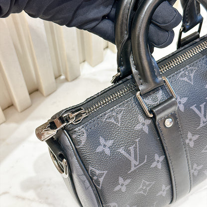 LV Keepall 25 in Monogram Eclipse