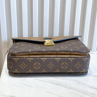 LV Monogram Reverse Pochette Metis