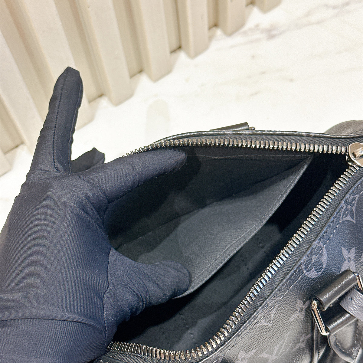LV Keepall 25 in Monogram Eclipse