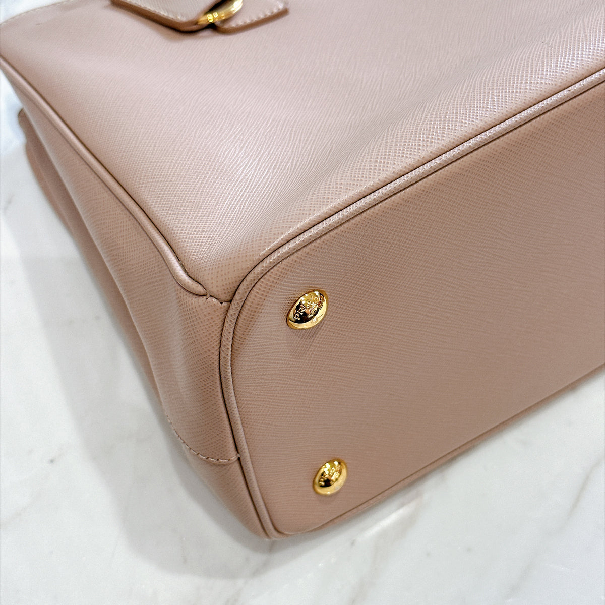 Prada Saffiano Gallieria Pink in Medium