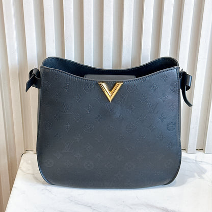 LV Very Hobo in Black Monogram